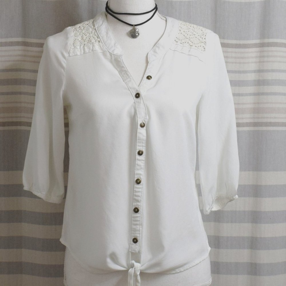 Solitaire Romantic Boho White Lace Top Size M
